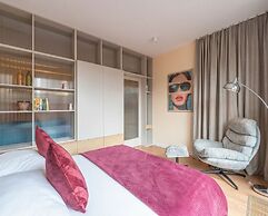 City Lights Apartments