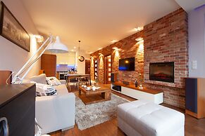 City Lights Apartments