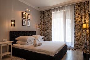 City Lights Apartments