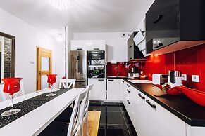 City Lights Apartments