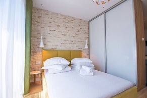 City Lights Apartments