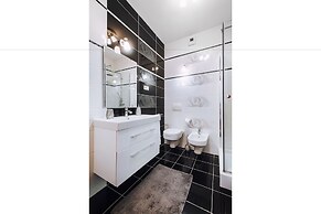 City Lights Apartments