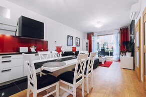 City Lights Apartments