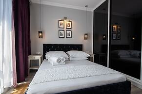 City Lights Apartments