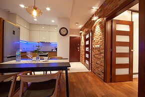 City Lights Apartments