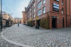 City Lights Apartments