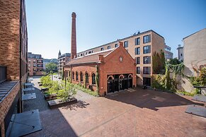 City Lights Apartments