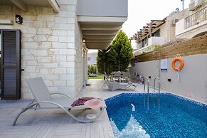 Villa Sirocos, Private eco pool, near the beach