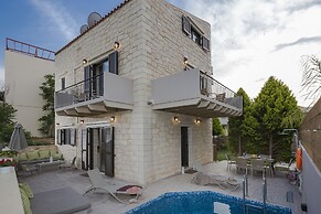 Villa Sirocos, Private eco pool, near the beach