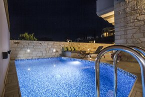 Villa Sirocos, Private eco pool, near the beach