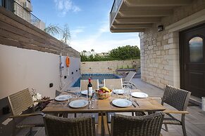 Villa Sirocos, Private eco pool, near the beach