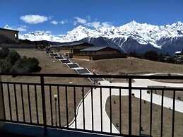 High Mountain Resort Deqin