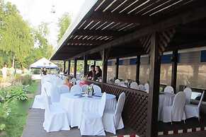 Aerograd Hotel