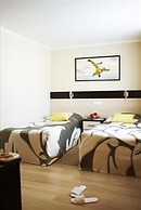 Aerograd Hotel