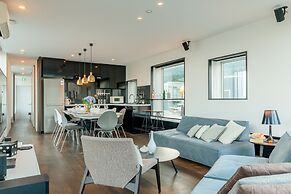 Kira Kira Suites by H2 Life