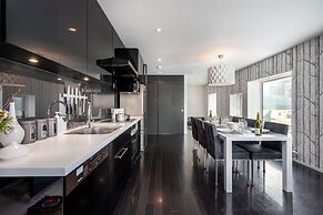 Kira Kira Suites by H2 Life