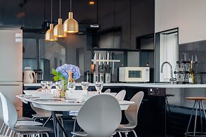 Kira Kira Suites by H2 Life