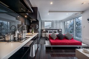 Kira Kira Suites by H2 Life