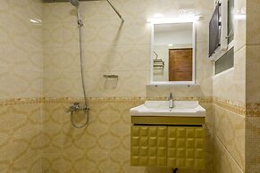 Metro Port City Hotel