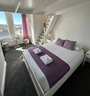 Reef Lodge