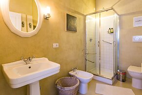 White Lilac romantic B&B adults only