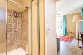 White Lilac romantic B&B adults only