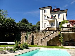 White Lilac romantic B&B adults only