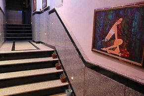 Class Suit Residence