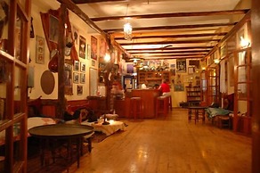 Medusa Bar & Camping - Hostel