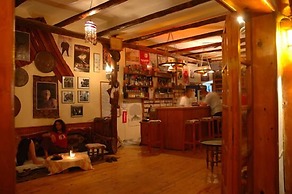 Medusa Bar & Camping - Hostel