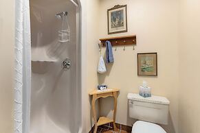 The Stagecoach Inn Bed & Breakfast and Five20 Social Stop