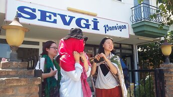 White Cat Sevgi Otel