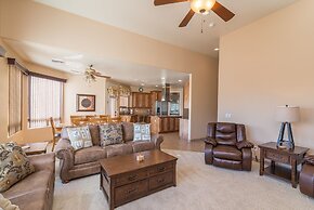 Casa Vista 4 Bedroom Home by RedAwning