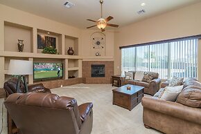 Casa Vista 4 Bedroom Home by RedAwning