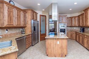 Casa Vista 4 Bedroom Home by RedAwning