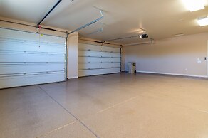 Casa Vista 4 Bedroom Home by RedAwning