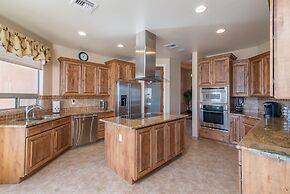 Casa Vista 4 Bedroom Home by RedAwning