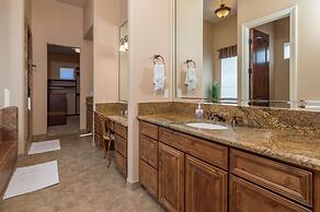 Casa Vista 4 Bedroom Home by RedAwning