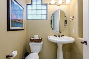 Agave 2 Bedroom Townhouse by RedAwning