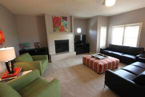 Monte 3 Bedroom Townhouse by RedAwning