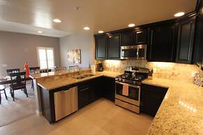 Monte 3 Bedroom Townhouse by RedAwning