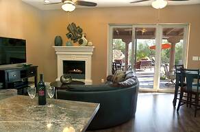 Casa Saguaro 4 Bedroom Home by RedAwning