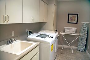 Casa Saguaro 4 Bedroom Home by RedAwning