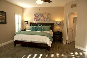 Casa Saguaro 4 Bedroom Home by RedAwning