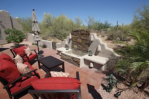 Casa Saguaro 4 Bedroom Home by RedAwning
