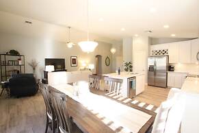 Casa Cave Creek 3 Bedroom Home by RedAwning