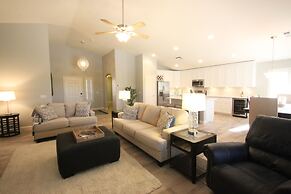 Casa Cave Creek 3 Bedroom Home by RedAwning