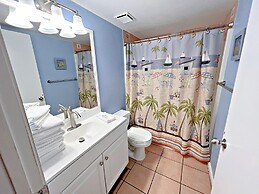 Seacrest 702 1 Bedroom Condo by RedAwning