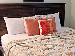 Seacrest 702 1 Bedroom Condo by RedAwning