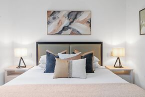 Elysium Private Apartments at The Beach Club